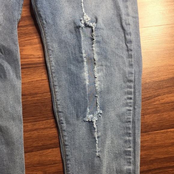 👖 Plus Size Distressed Jeans-SOLD LOCALLY - Picture 6 of 7